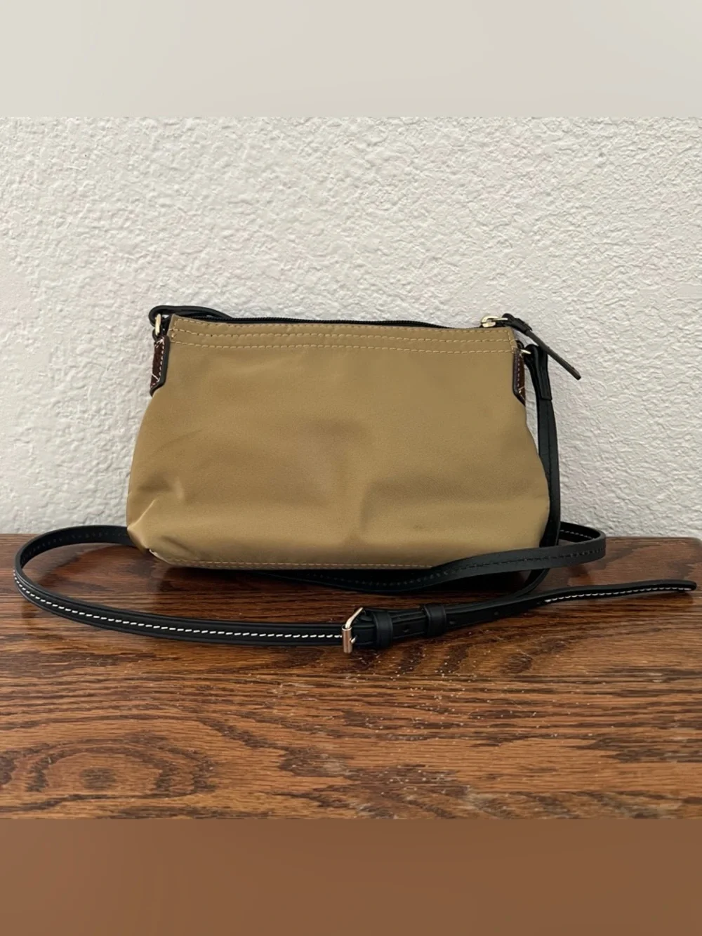 Vintage Dooney & Bourke Nylon Adjustable Crossbody Bag